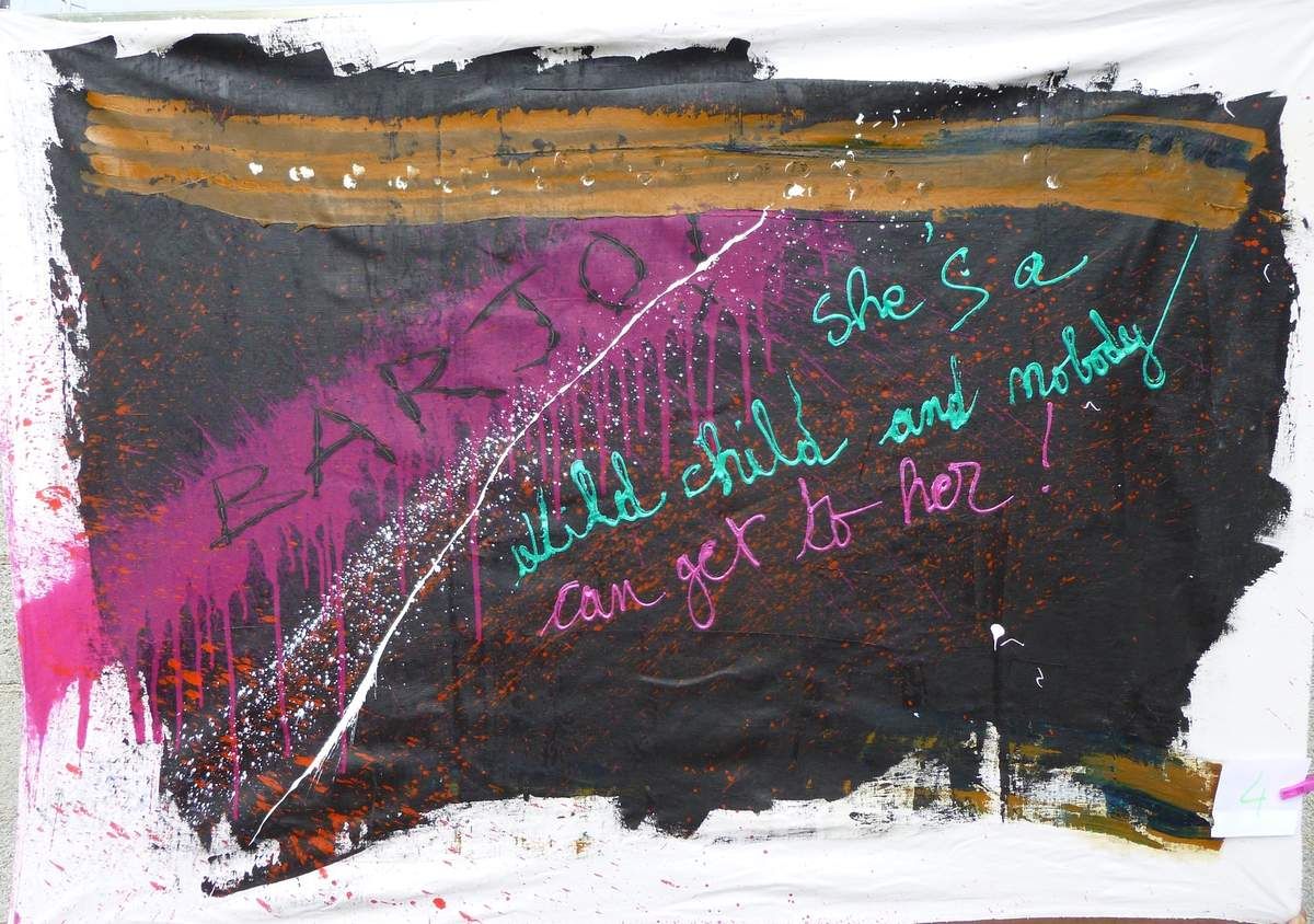 4 She's a wild child and nobody can get to her 56 x 38 inches - 142 cm x100cm