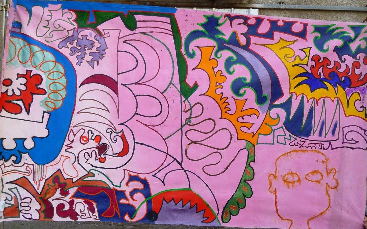 44 A Finir 115 inches x 65 inches - 293 cm x 165 cm